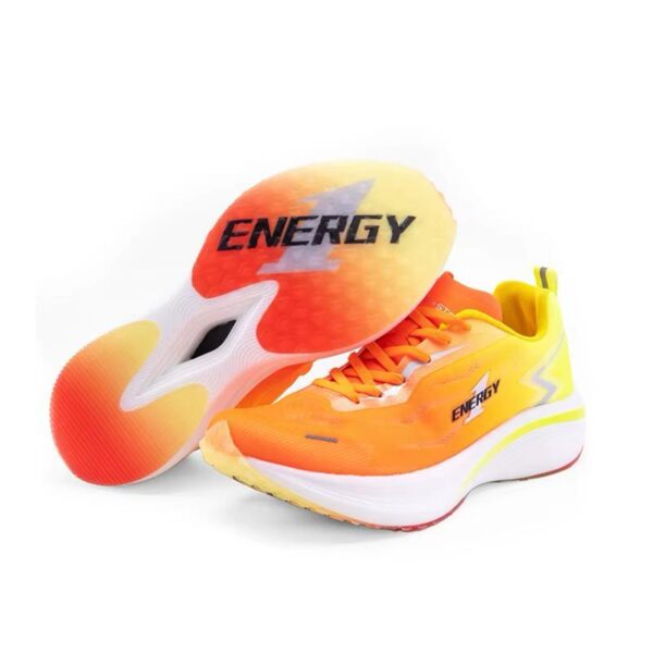 Chaussures de course à propulsion en mousse